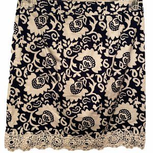 Talbots Black White Skirt with Applique Size 4